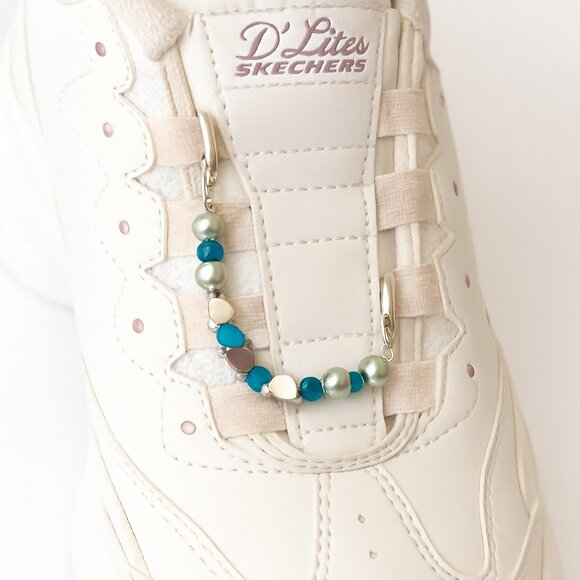 Heart & Pearl Beaded Shoe Charm – Single Clip-On Accessory - Picture 1 of 3